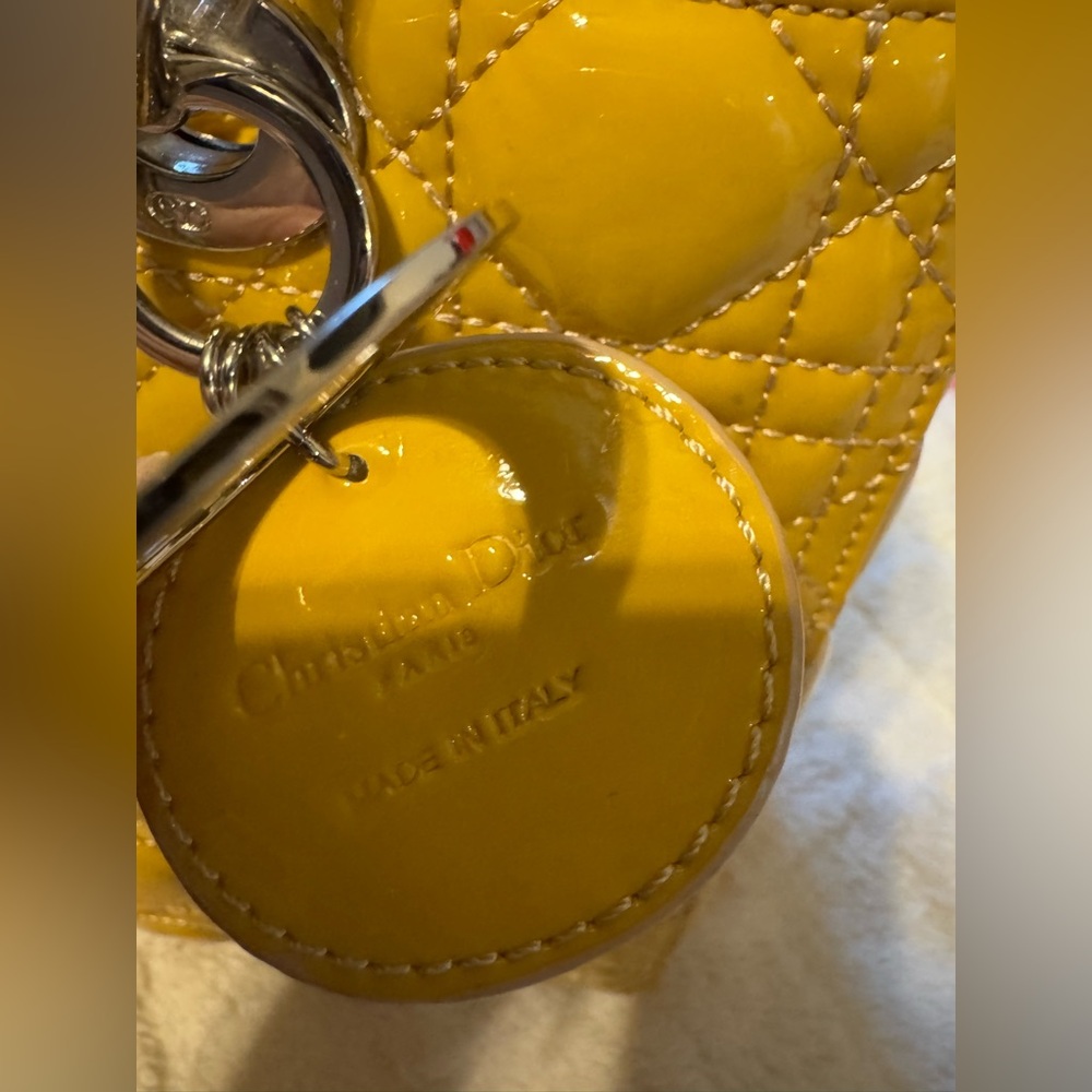 Dior Lady Dior Large Yellow Patent Leather - Picture 16 of 16
